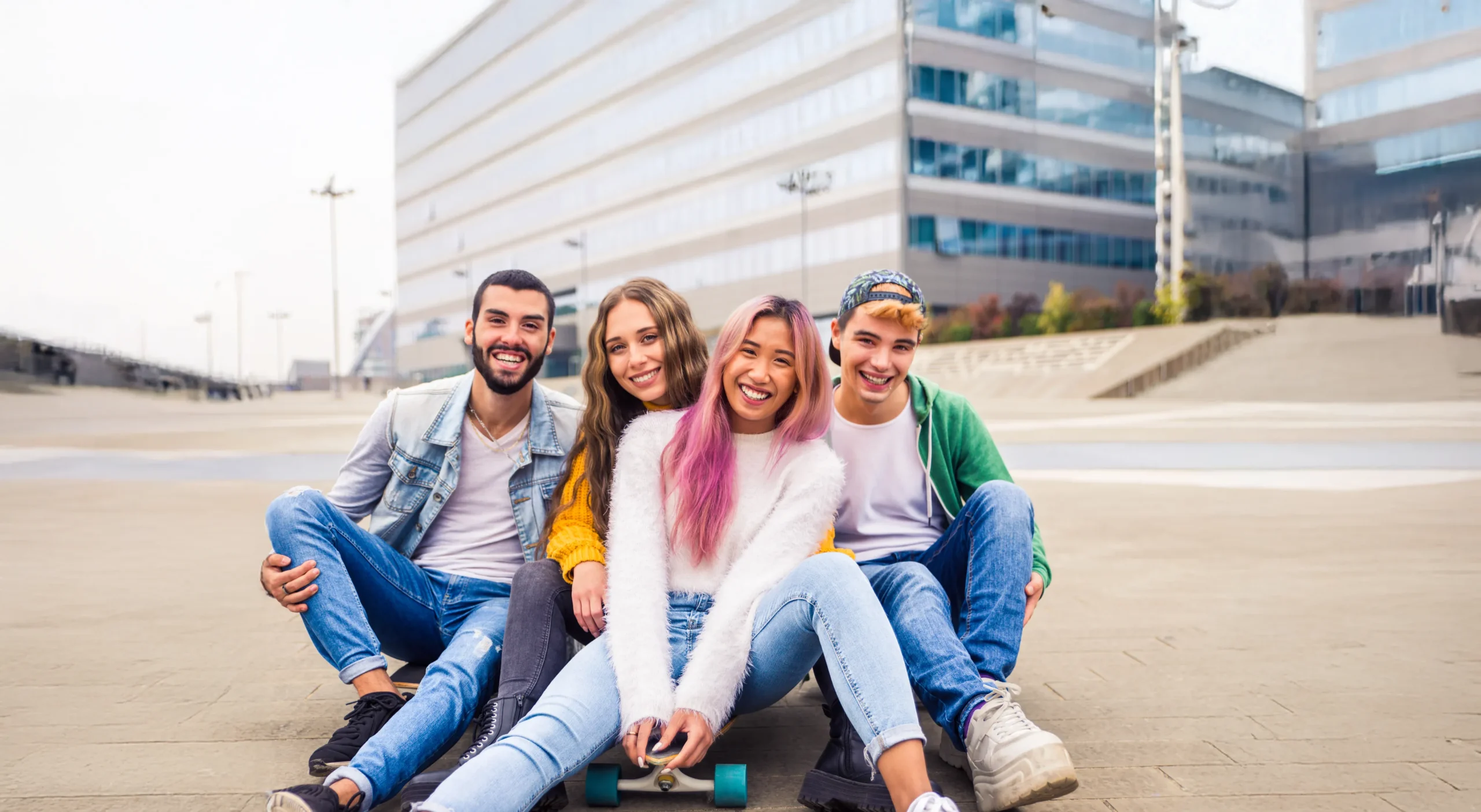 Gruppe junger Schülerinnen